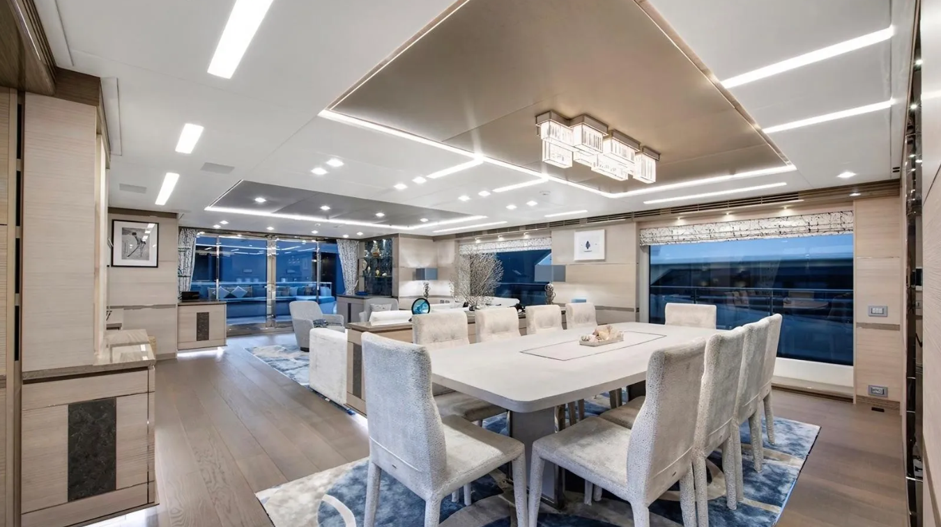 M/Y CHARADE