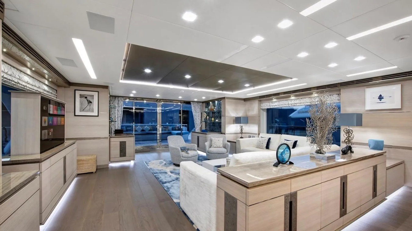 M/Y CHARADE