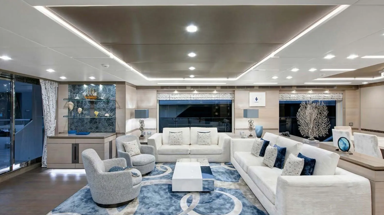M/Y CHARADE