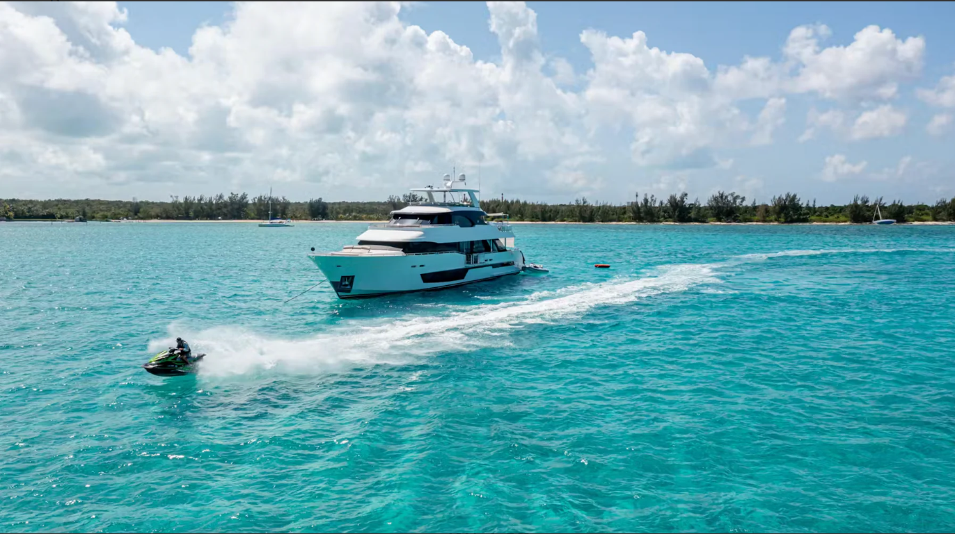 M/Y IC