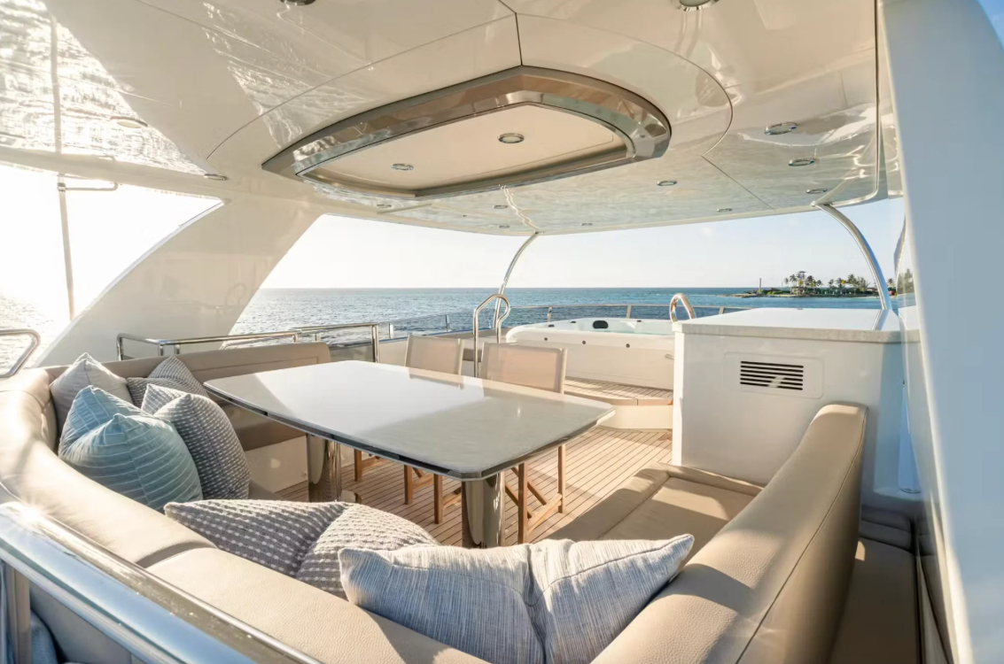 M/Y IC