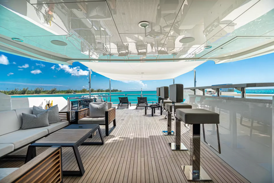 M/Y IC