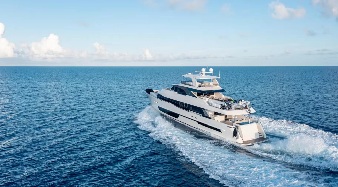 M/Y IC