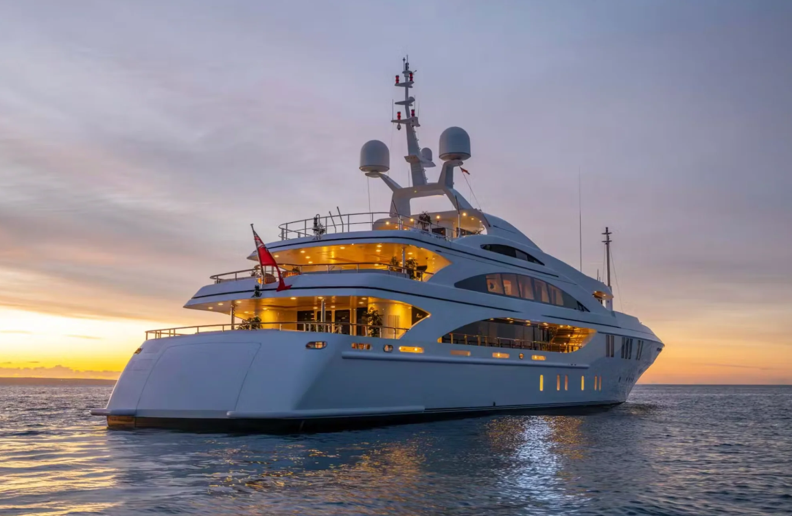 M/Y LA BLANCA