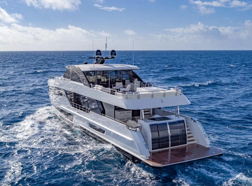 M/Y O MIMI