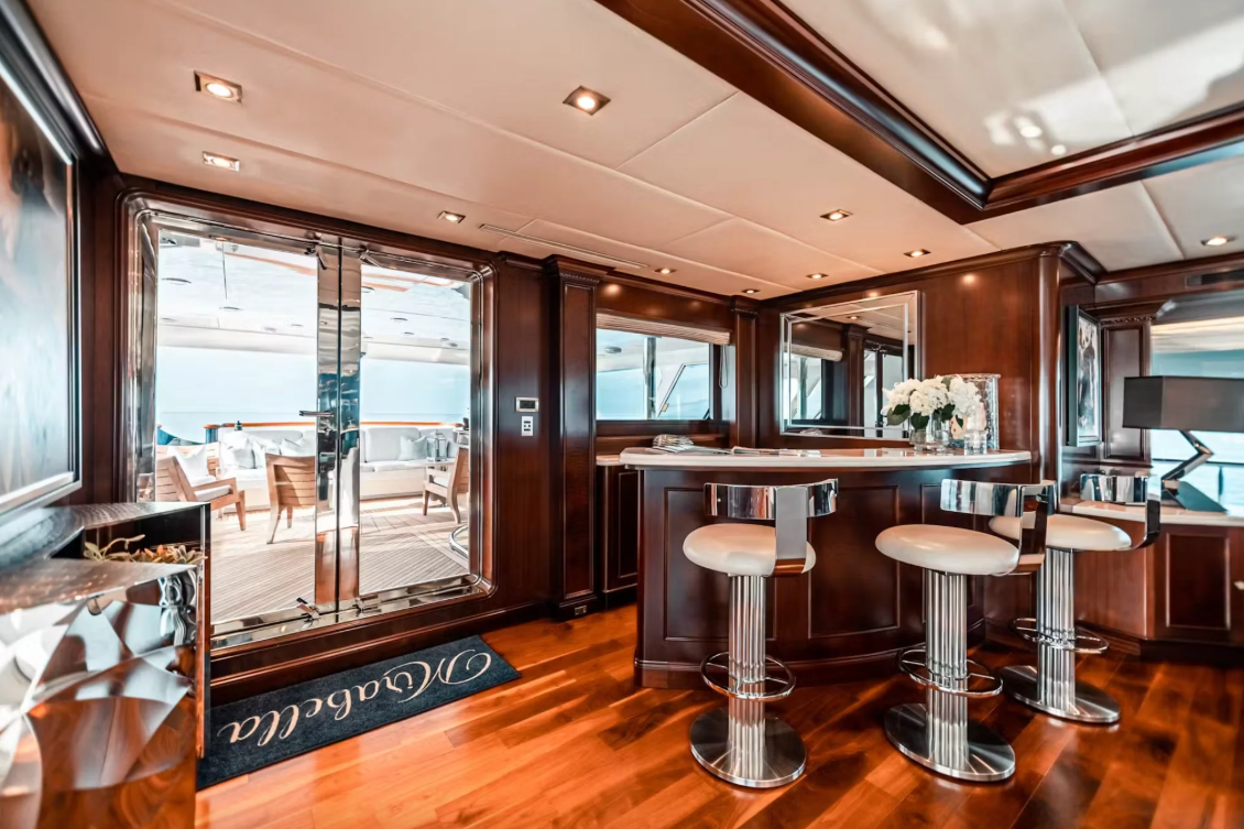 M/Y MIRABELLA