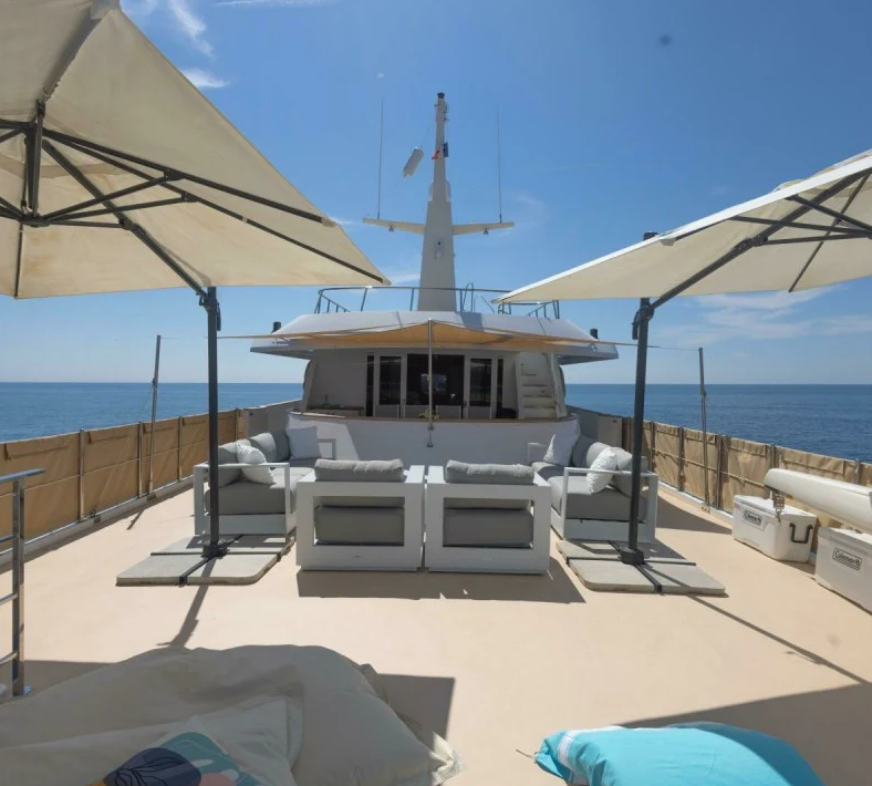 M/Y EVA